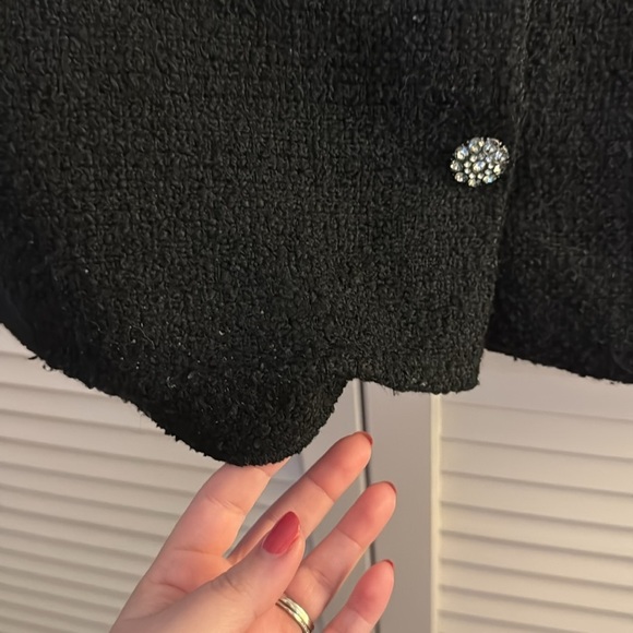 H&M Tweed Black Mini Skirt Size 8 GUC With Front Buttons - Picture 4 of 6